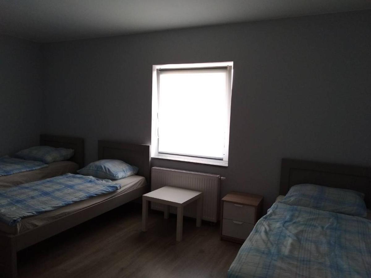 Kamienica Zerniki Wroclawskie Buitenkant foto